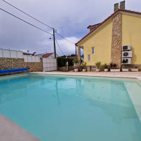 Villa Pool House Minutes From *