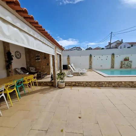 Pool House Minutes From Villa Charneca (Setubal)
