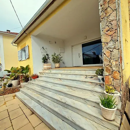 Private Pool House Minutes From The Beach Vila