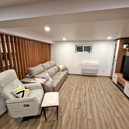Vila Private Pool House Minutes From The Beach Charneca (Setubal)
