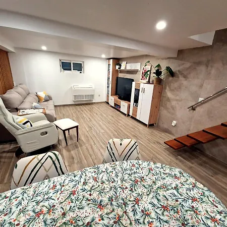 Private Pool House Minutes From The Beach Charneca (Setubal)