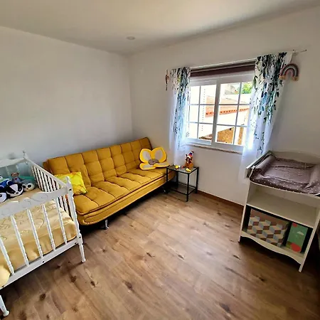 Private Pool House Minutes From The Beach * Charneca (Setubal)