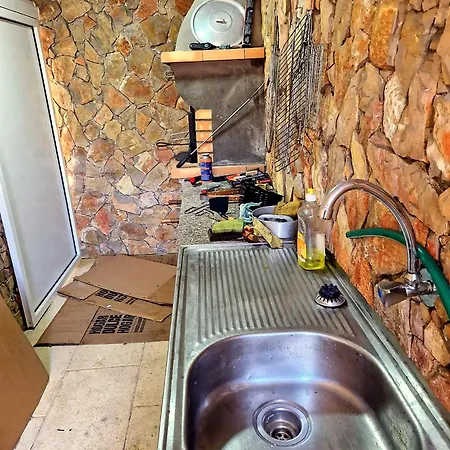 Private Pool House Minutes From The Beach Vila Charneca (Setubal)