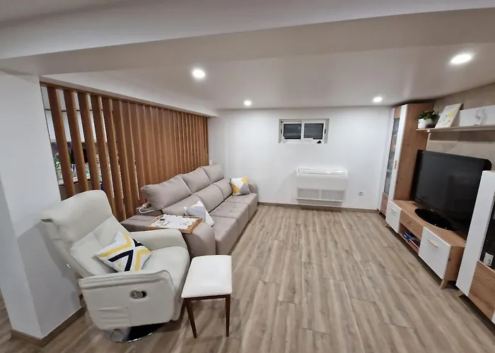 别墅 Pool House Minutes From *